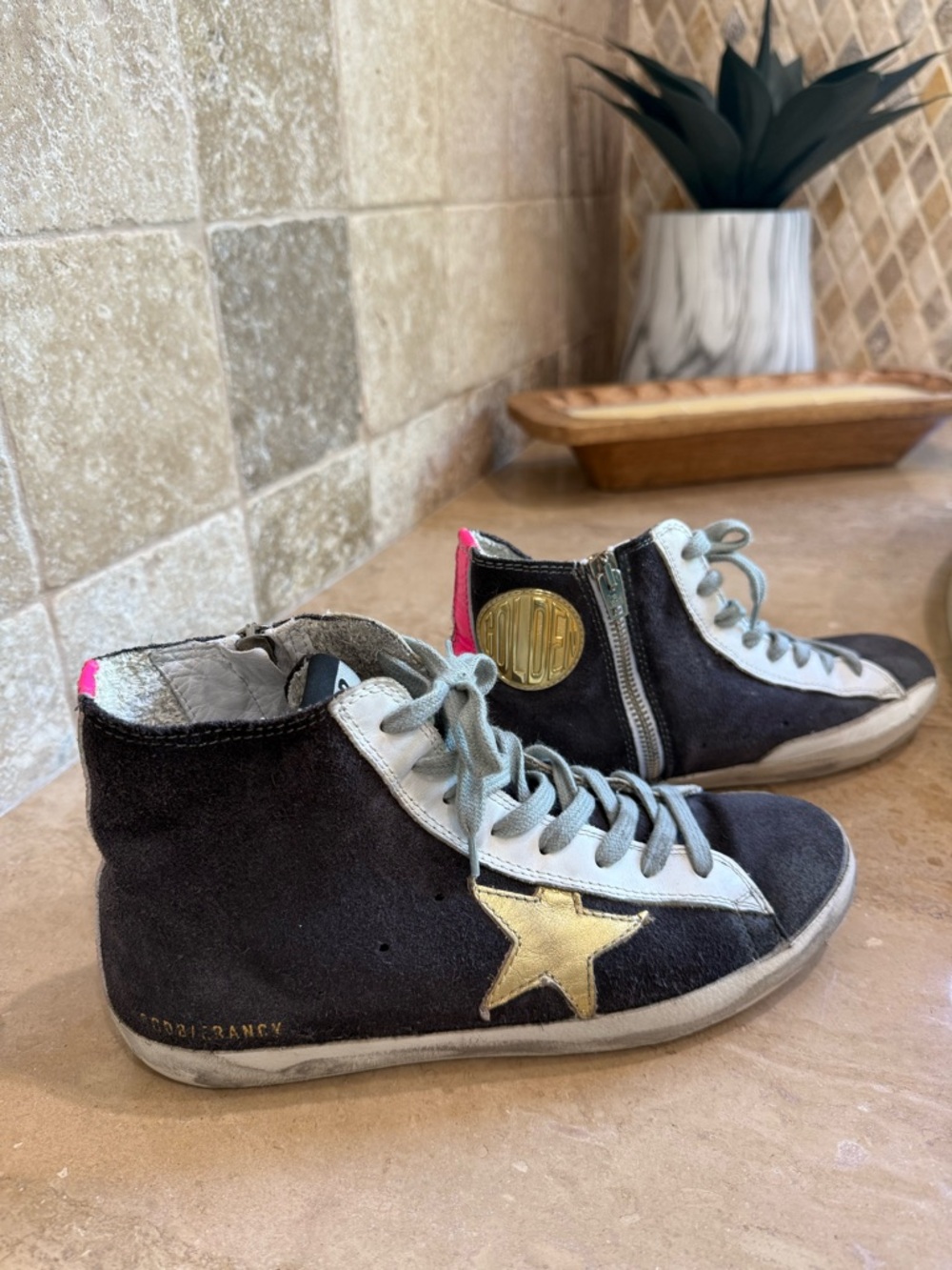 Golden Goose Navy blue Suede High-Top Sneakers with Gold Star and Pink Heel Tab